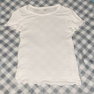 Kohl’s White Fitted Tee